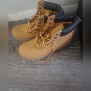 Men's boots